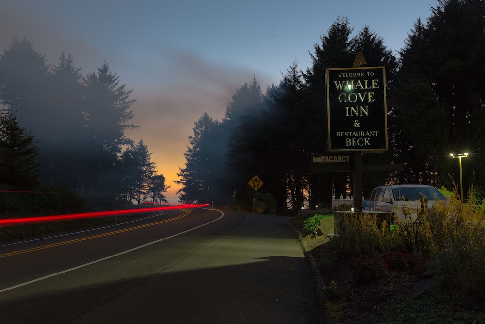 Whale Cove Inn
