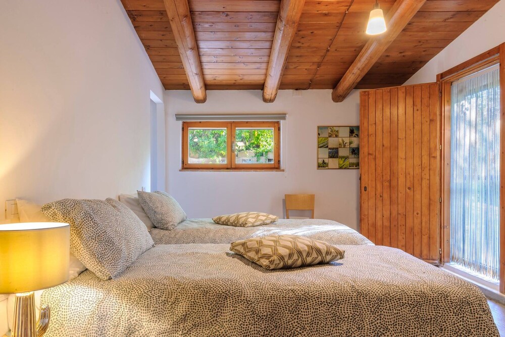 Casa Felicita 8 by Marche Holiday Villas
