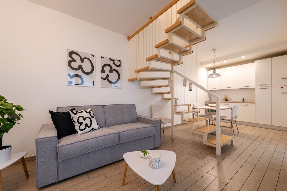 Viale Lecco 105 by Wonderful Italy