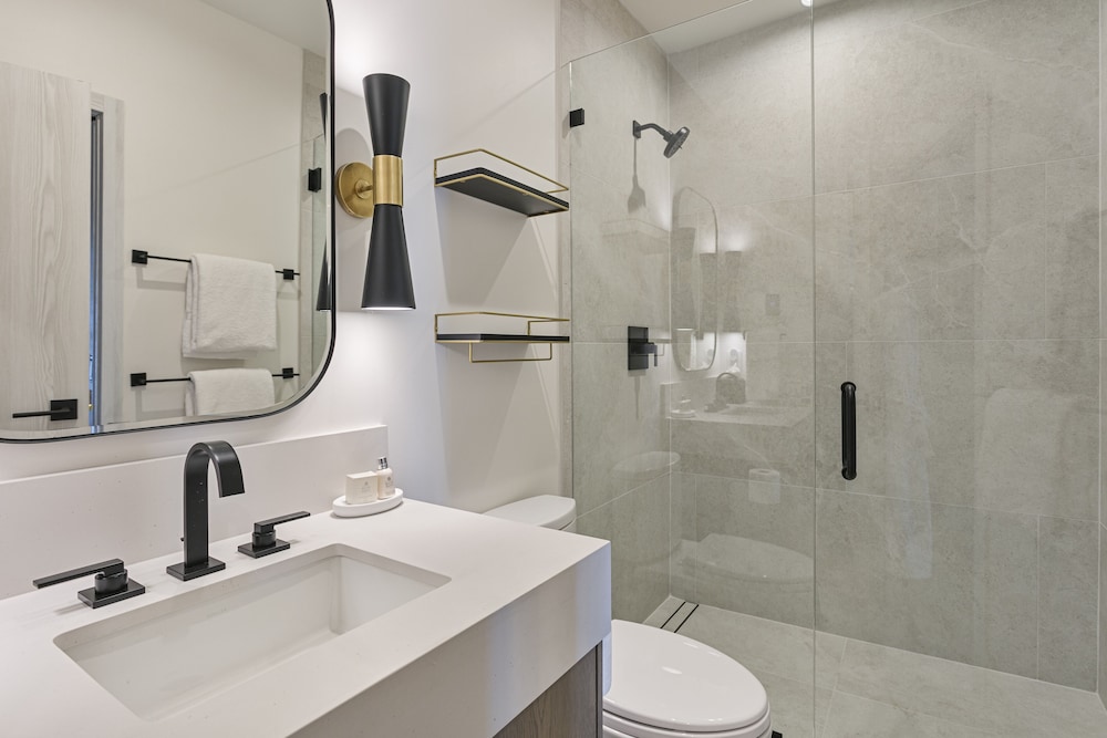 50 - Six Bedroom with Spa Stag Lodge 6 Condo