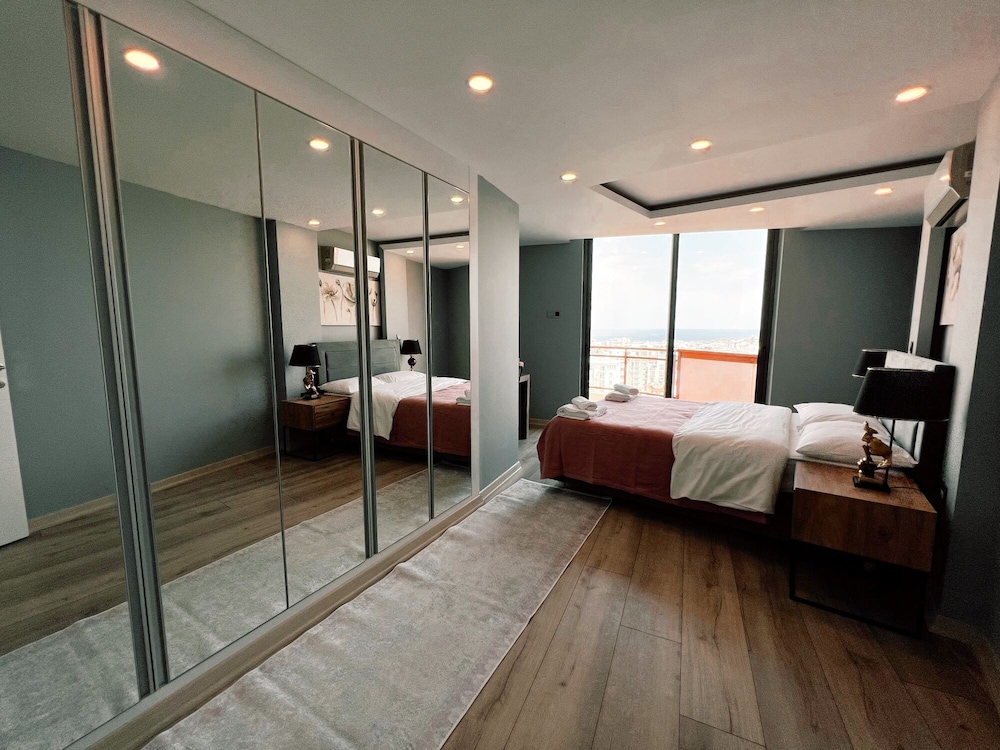 Gorgeous Residence in a Luxury Complex in Kyrenia