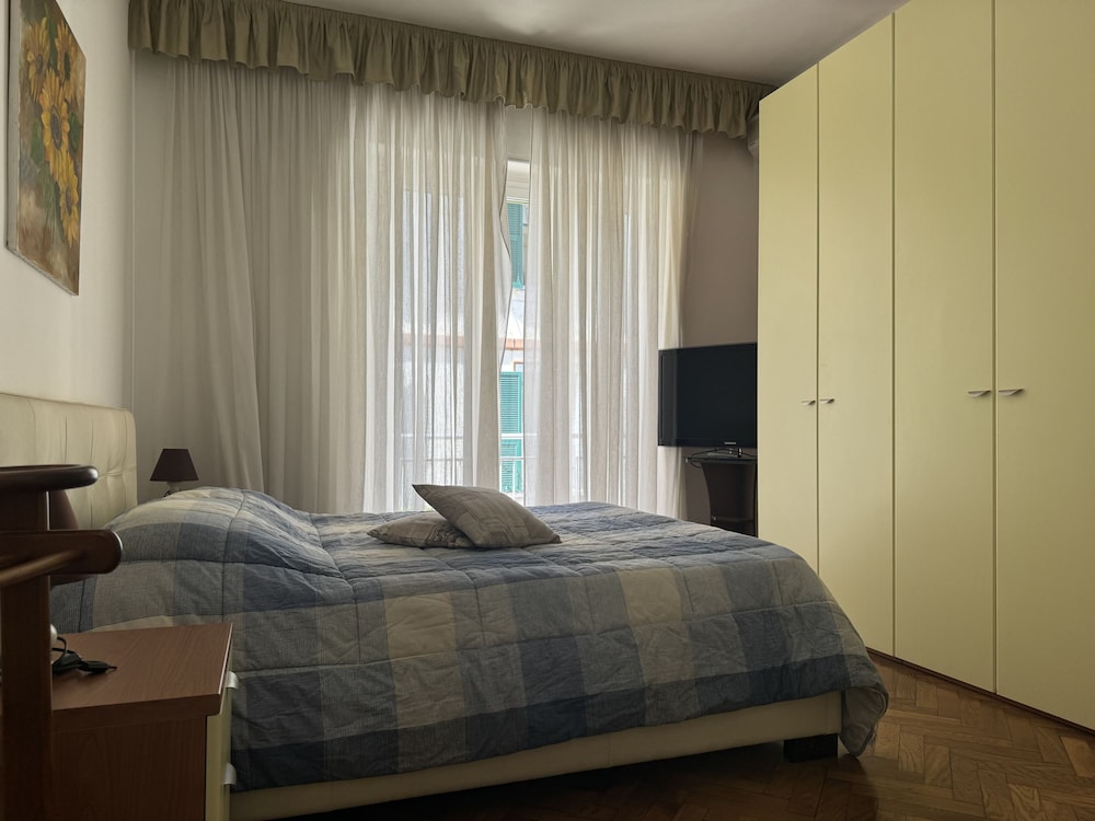 Central Square Apartment by Wonderful Italy
