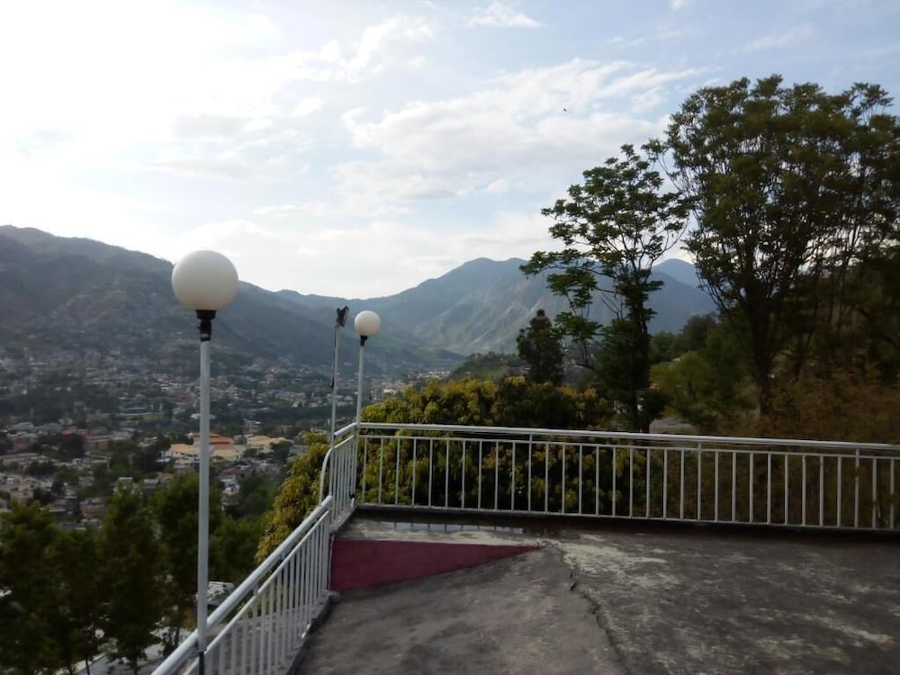 HillBrow Guest House And Restaurant view 4