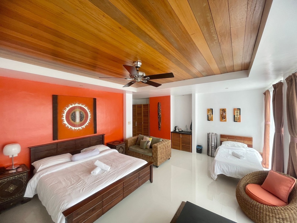 Calypso Beach & Dive Resort