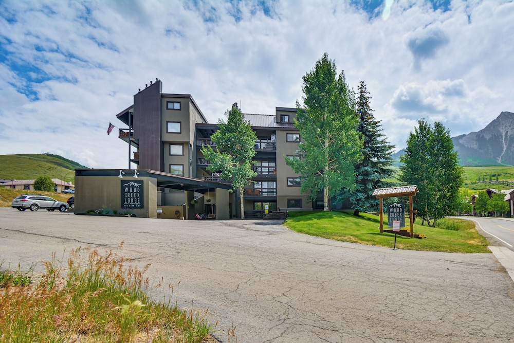 The Love Shack - A Couple's Colorado Retreat!