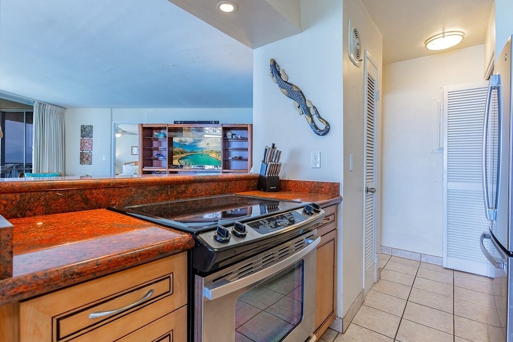 Royal Kahana 1211 2 Bedroom Condo