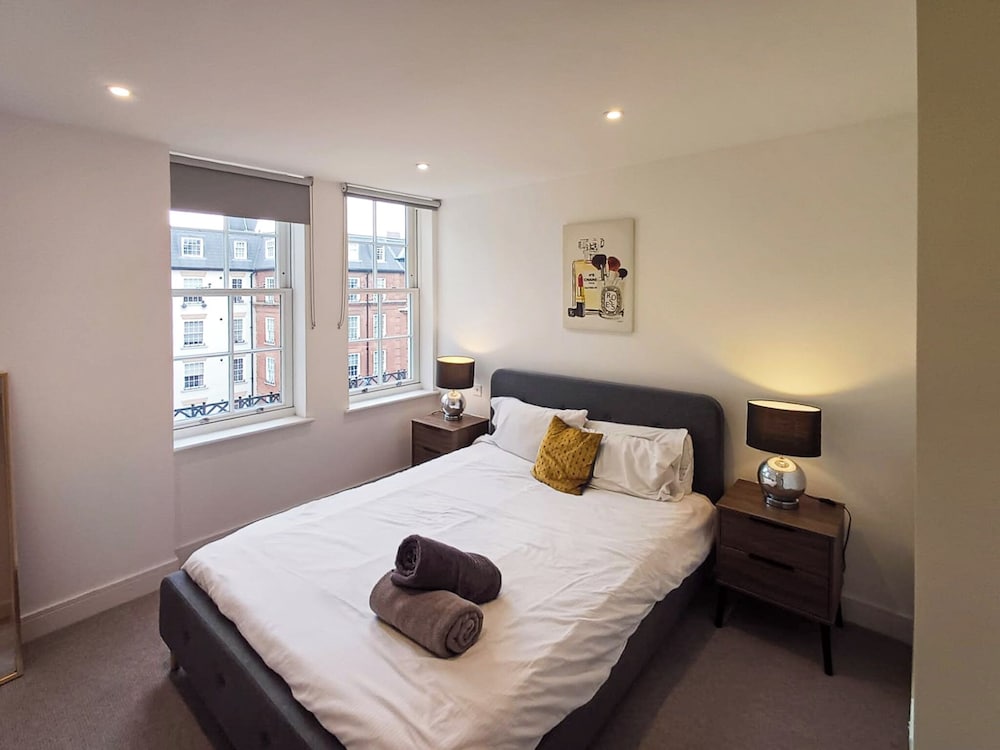Modern 2 Bedroom 2 Bathroom Apartment
