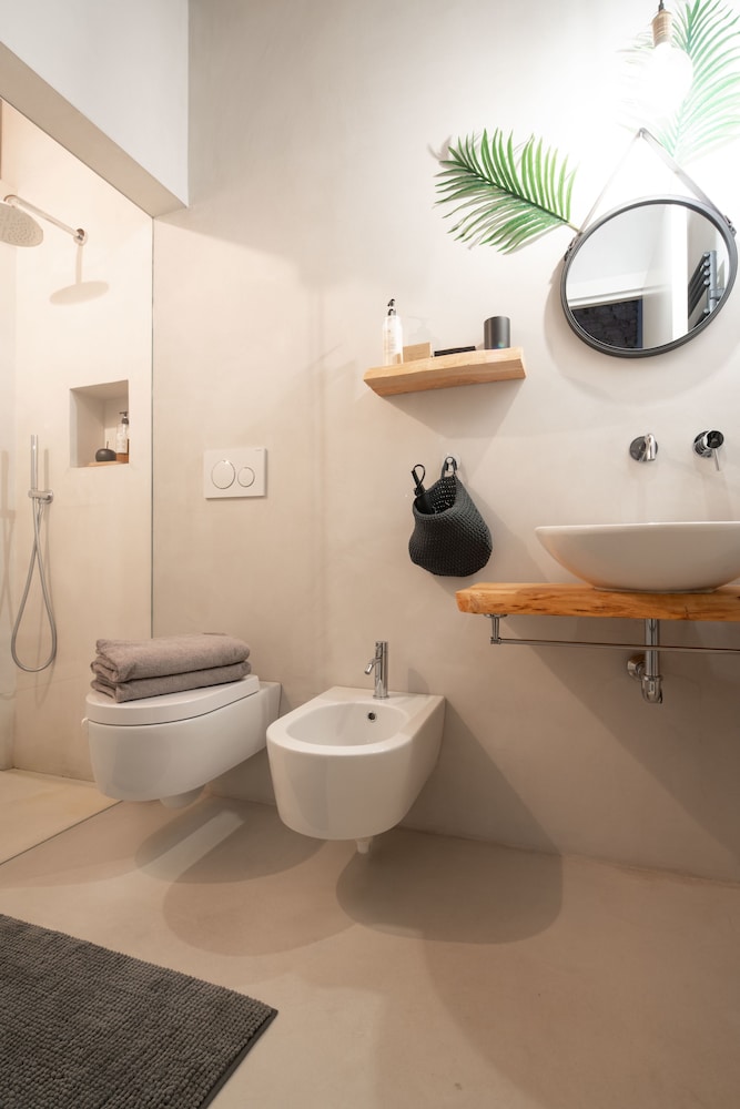 Officine Cavour Apartments