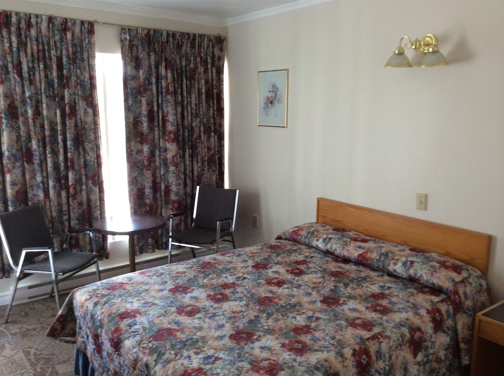 Embassy Motel