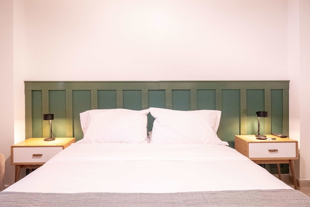 w Glorious 2BR w AC in Cartagena