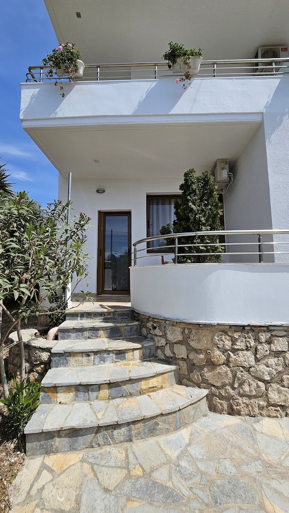 Vila Malo