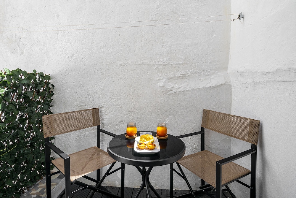 Stylish Family Residence In The Heart Of Chiado