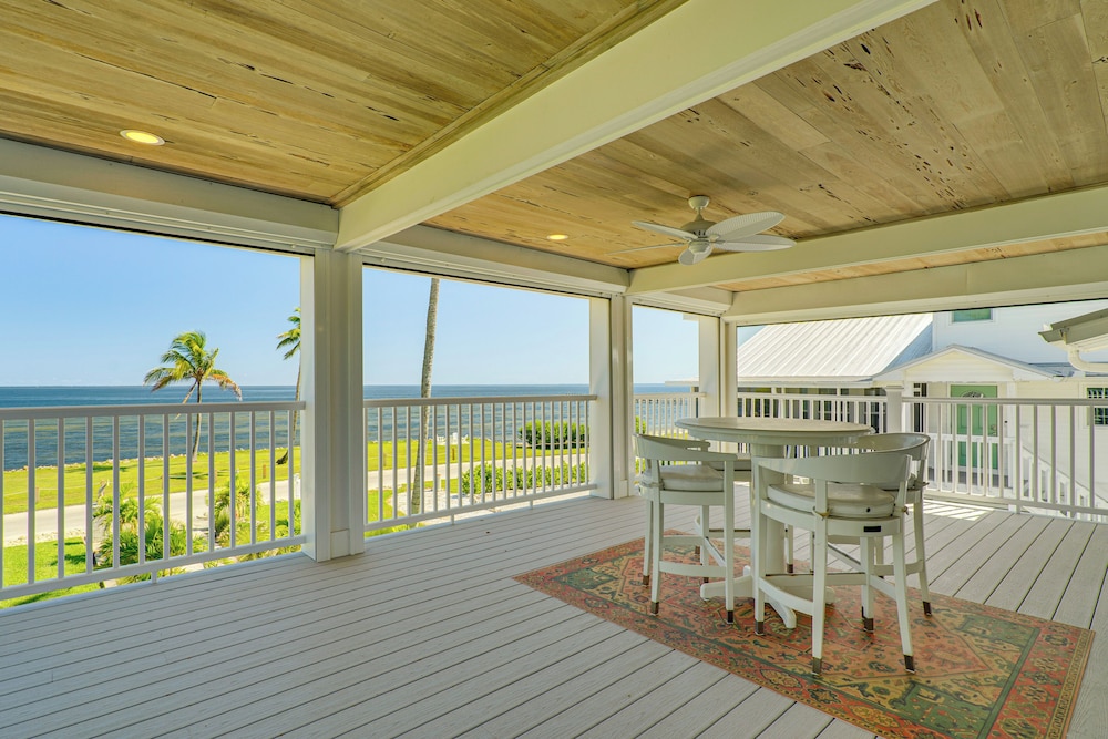 Luxe Pine Island Living: Historic Old Florida Gem!