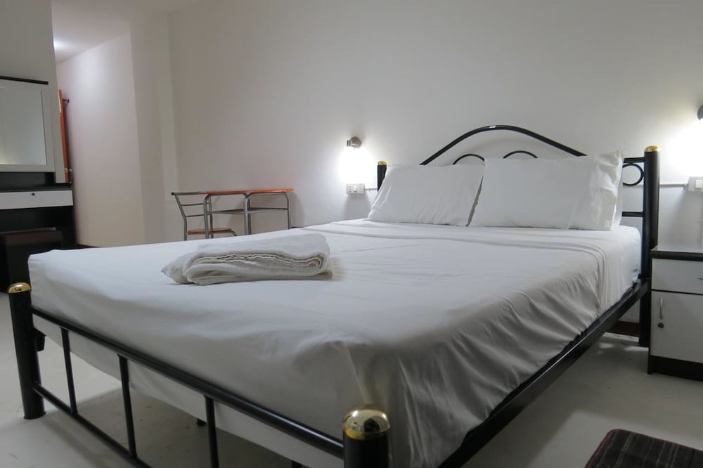 Pizza Italy Restaurant & Guesthouse