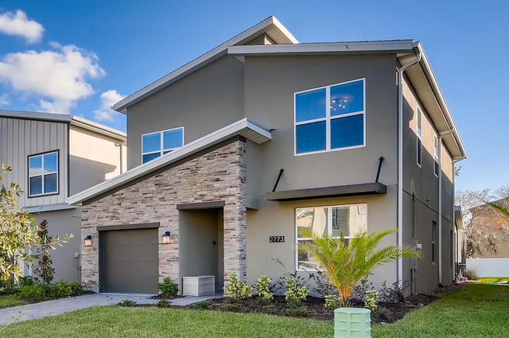 2773 BD - 5Bd Home With Private Pool 14 Guests