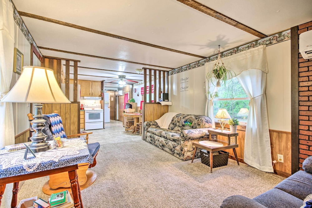 Florence Vacations - Unique Creekside Escape - Enjoy On-site Goats! - Property Image 10