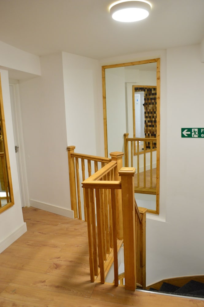 Leicester Vacations - The Bell Gate House - Property Image 27