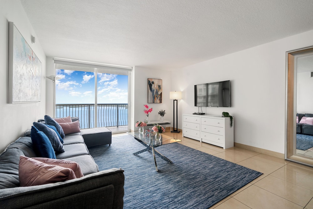 Modern Condos Located in Brickell