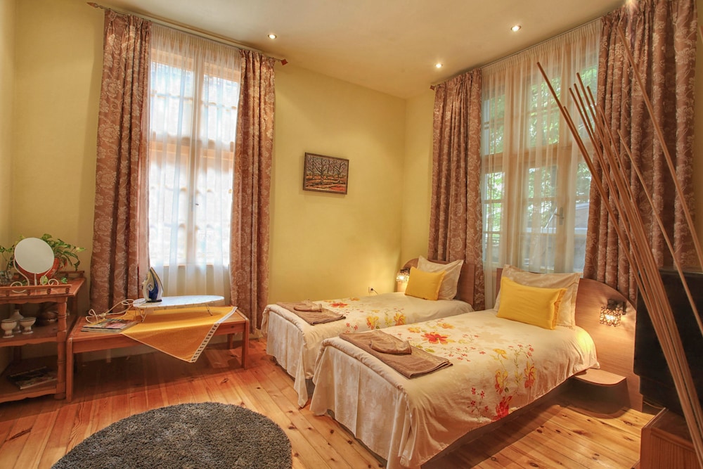 Guesthouse Tomovi