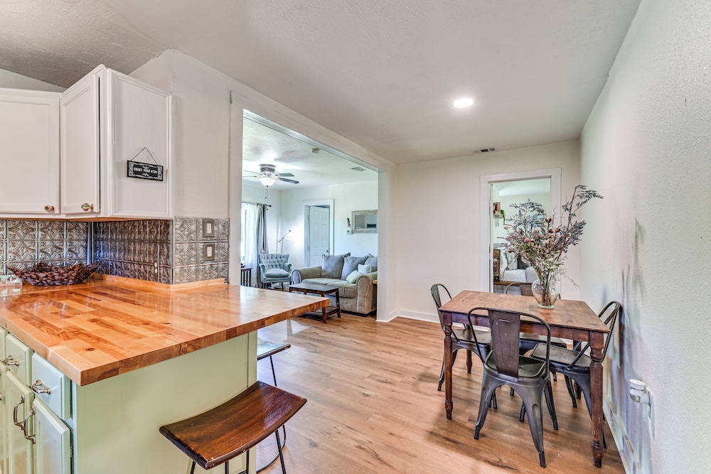 Pet-friendly Home w/ 1-acre Yard in Aubrey
