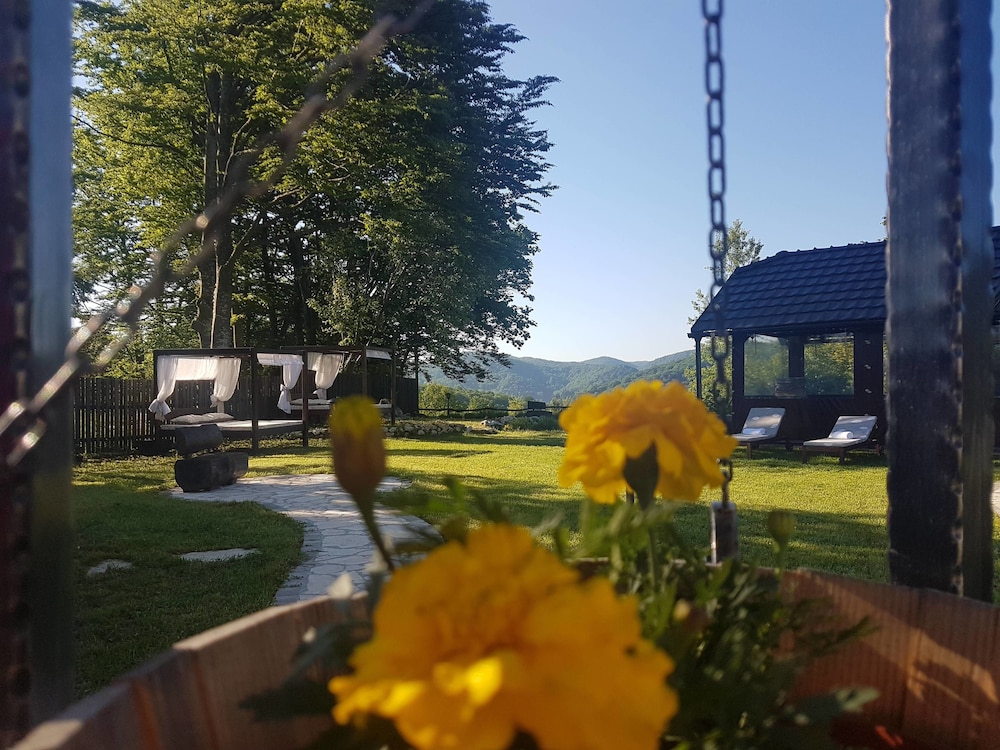 Etno Garden Exclusive