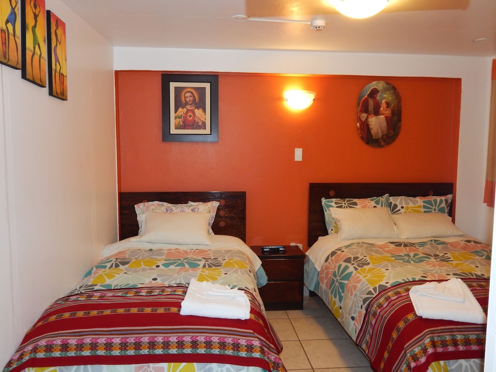 Qori punku - Hostel