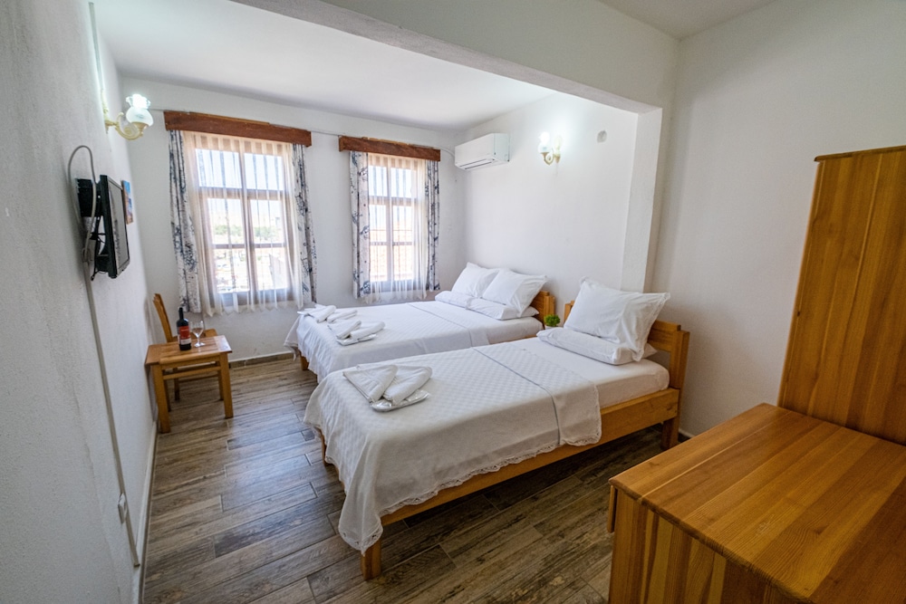 Bozcaada Lara Butik Otel - Image 21