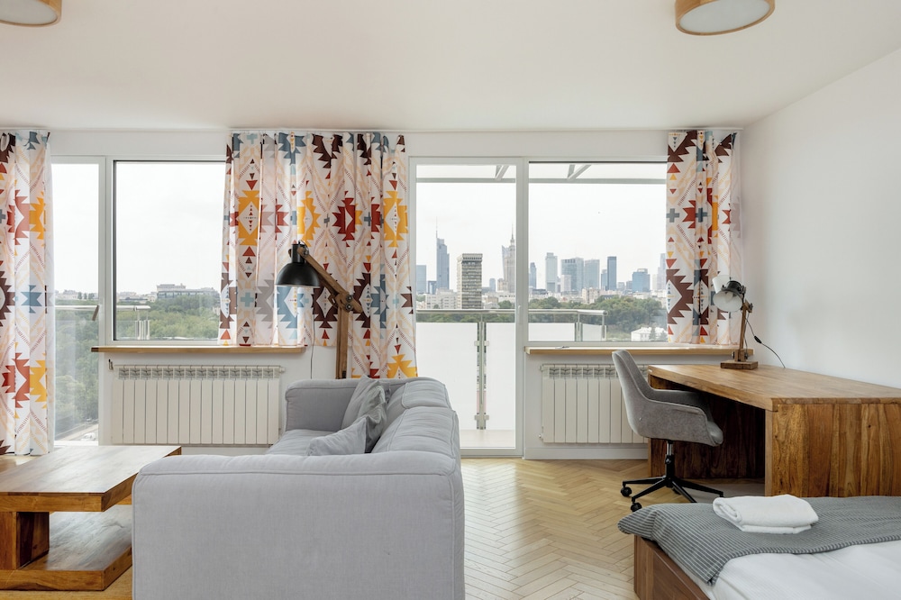 15th Floor Studio in Warsaw by Renters view 5