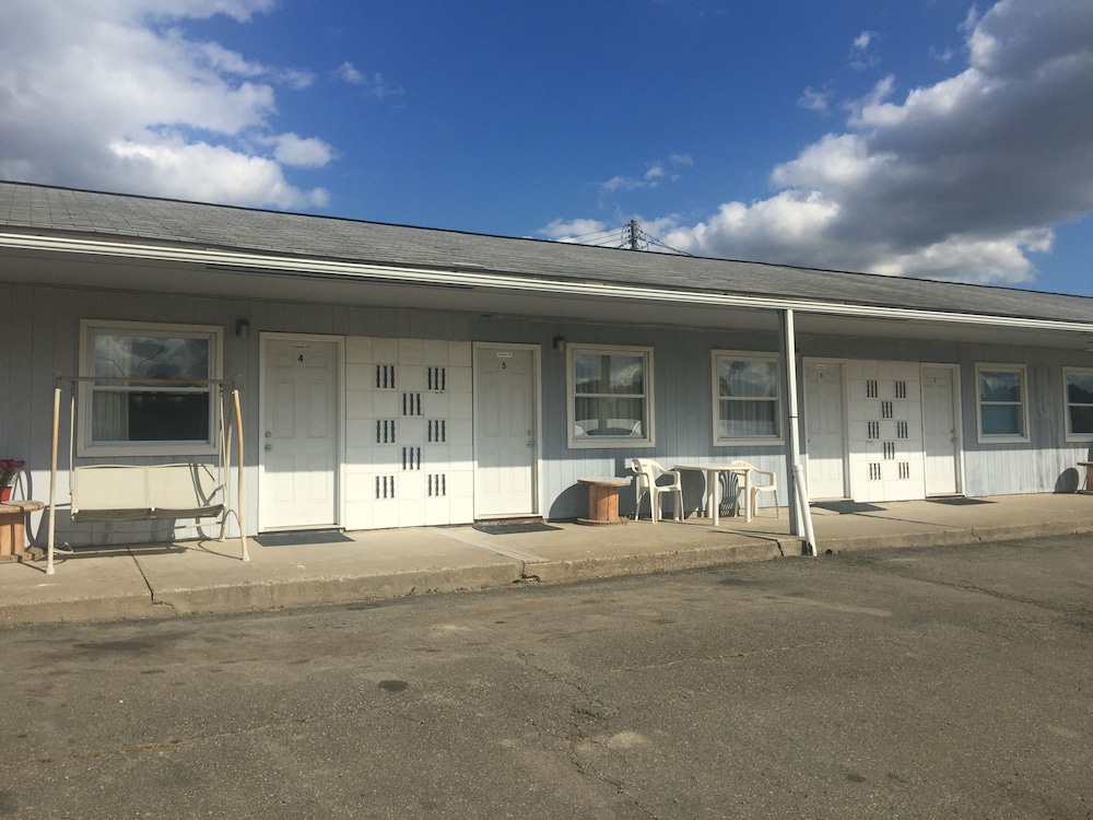 Troy Motel