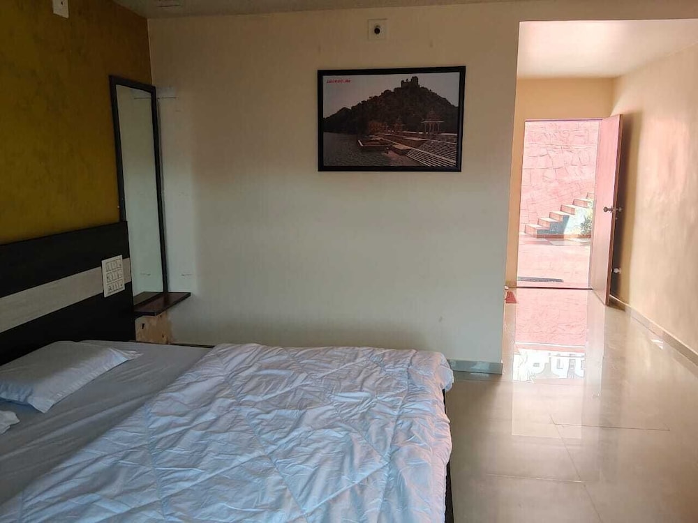 Mangal Murti Hotels Pvt. Ltd.