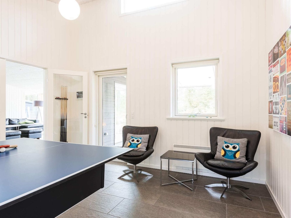 8 Person Holiday Home in Blavand