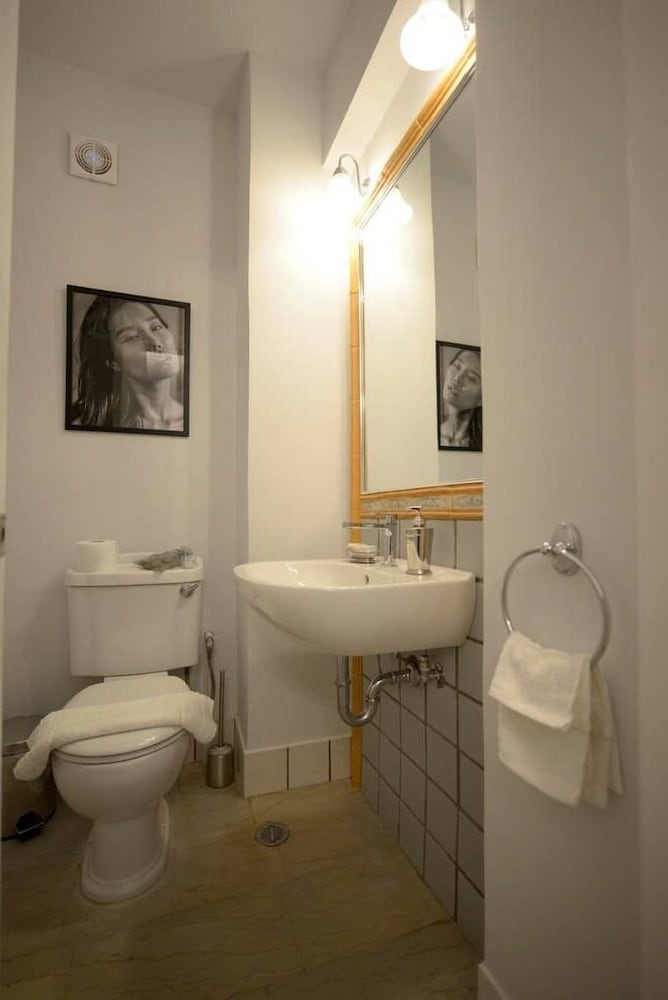 Kifisia Vacations - New Superb  Luminous 2 Bedroom Apartment - Property Image 9