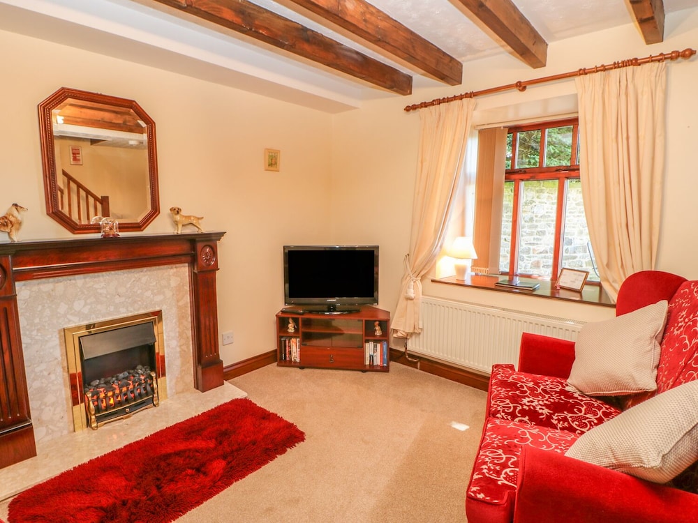 Garden Cottage view 2