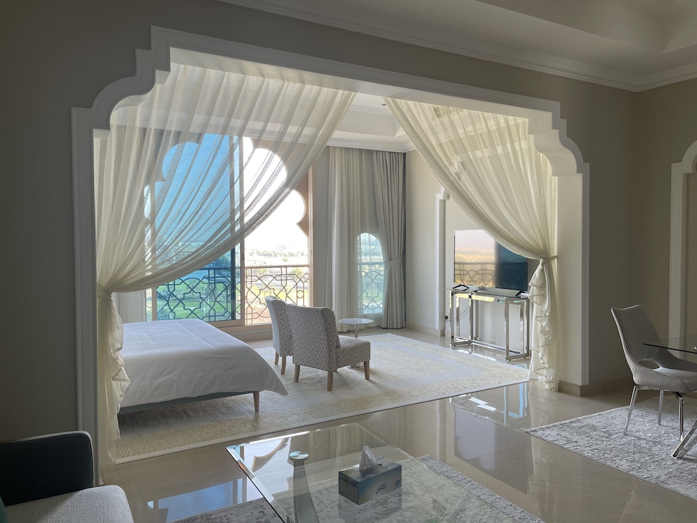 Private Suites Al Hamra Palace at Golf sea Resort