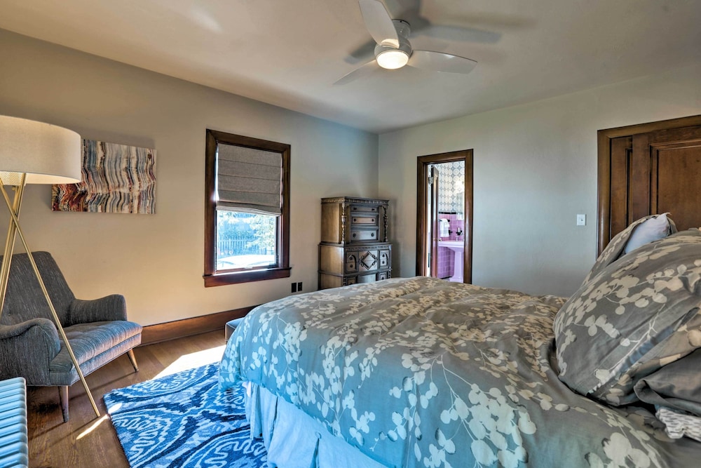 8 Mi to Kentucky Derby: Charming Louisville Gem view 3
