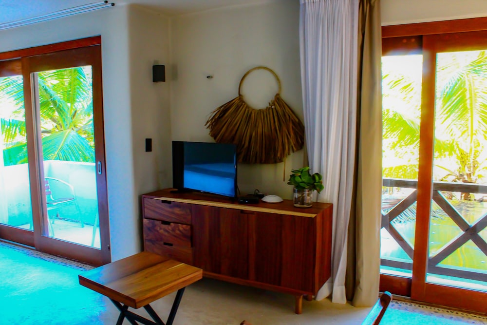 Delos Luxury 9 Bedroom near Chicxulub view 4