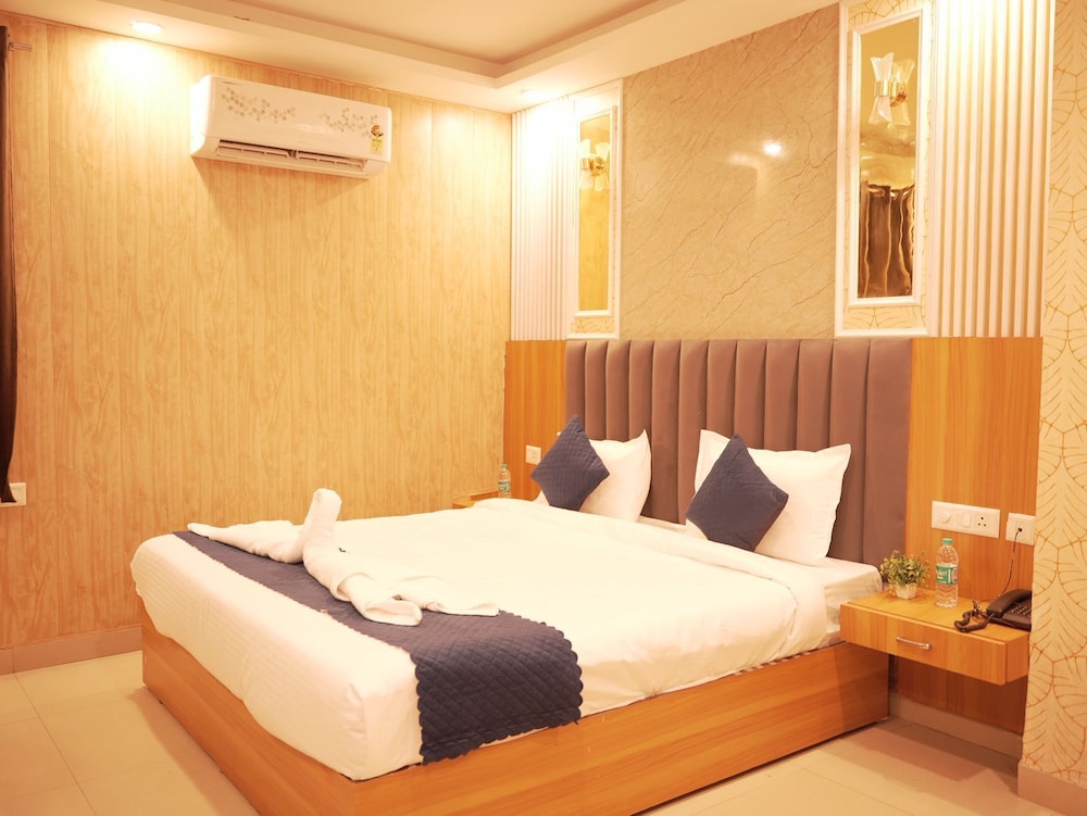 Hotel Ambrosia Delhi Airport