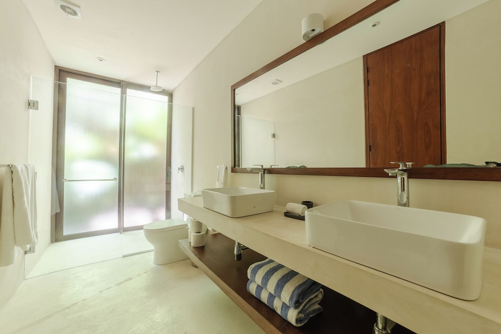 BT Homes - Zama Boho
