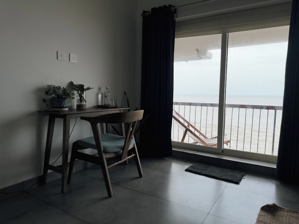 Tentgram Coastline