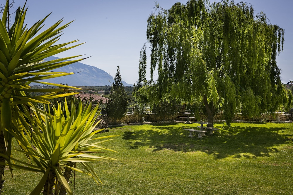 Evi's Gardens