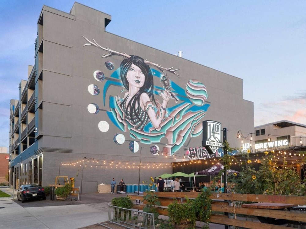 Rino Art Lofts - Stunning Modern Luxury w Patio view 3