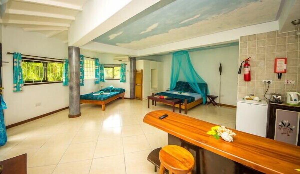 Lemongrass Lodge