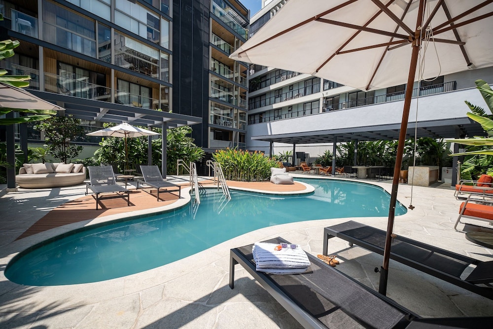 Leblon | Loft 5 min da Praia, com varanda vista Cristo - por Casapē Rio