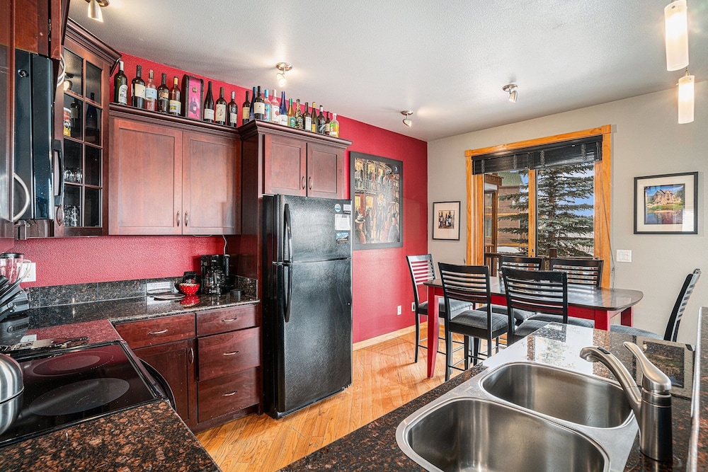 Estes Park Vacation Lodging