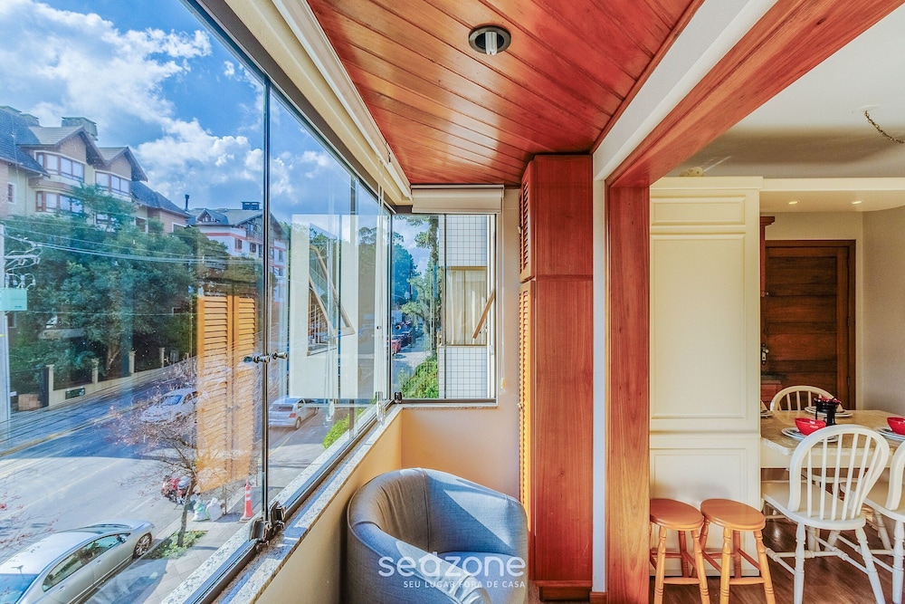 Units in Building With Swimming Pool in Gramado - MDC