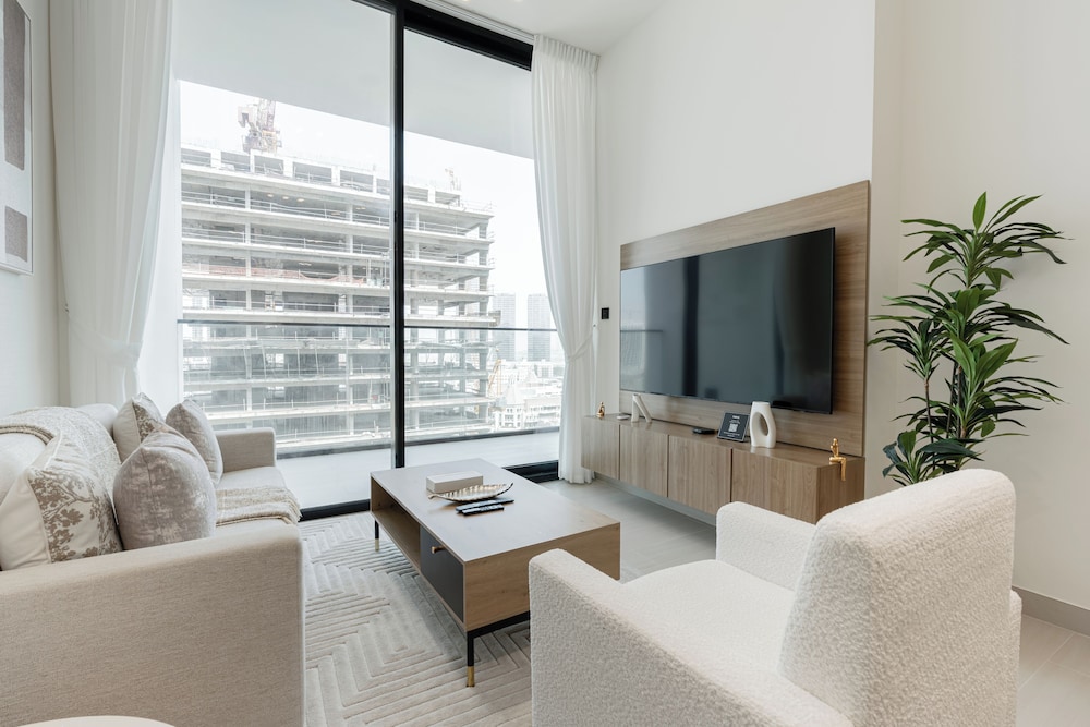 Binghatti Amber Residences- JVC