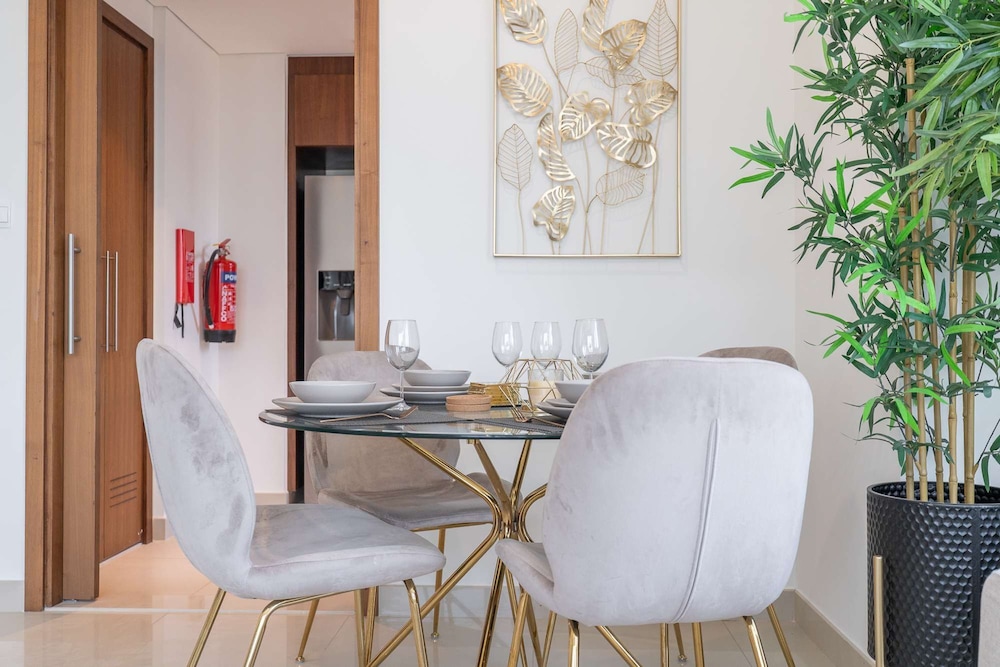 Gorgeous 1 Bedroom in Boulevard Point With City Views