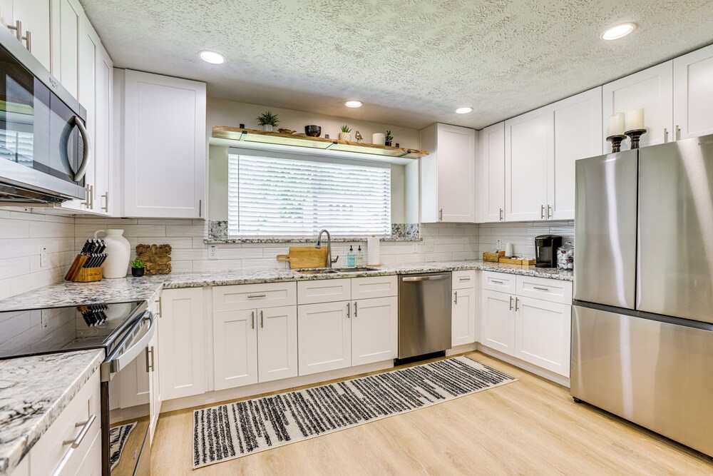 5 Mi to Lake Houston: Family Home in Humble