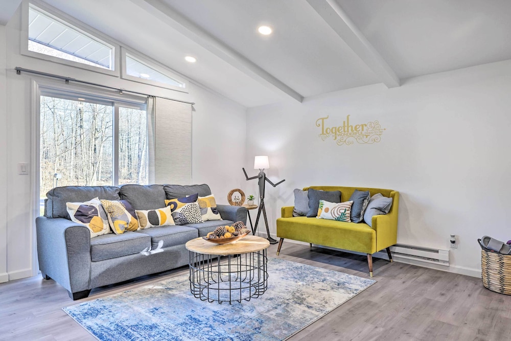 Tobyhanna Home w/ Game Room  Lake Access! - Property Image 18