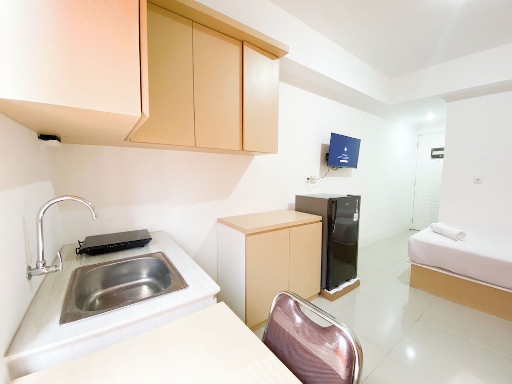Well Furnished And Cozy Studio Paltrow City Apartment